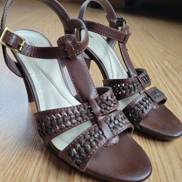 Size 8 Apt 9 Brown Leather Open Toe 4 inch Heels - Picture 2 of 8